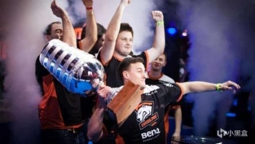 池忠国迎国安生涯200场里程碑，赛前热身获赠纪念球衣