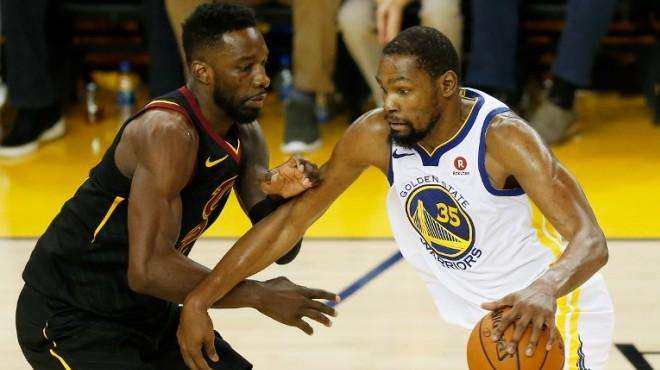 国乒挑战升级，“莎头组合”准备打硬仗，孙颖莎赛后道出混团赛精髓