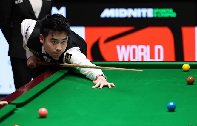 气炸了！被出示7黄3红 皇马TV炮轰主裁：不能接受，内格雷拉附体